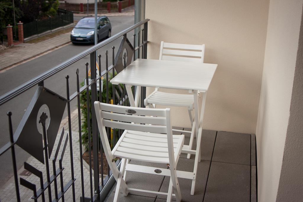 Cafe Hehrlich - Cafe, Pension & Mehr Bad Tennstedt ภายนอก รูปภาพ